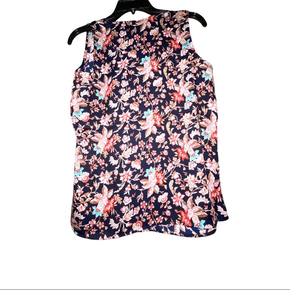 3 for $10 Bundle - Express floral tank - Picture 2 of 3